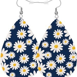Floral Teardrop Earrings - Navy and White‎